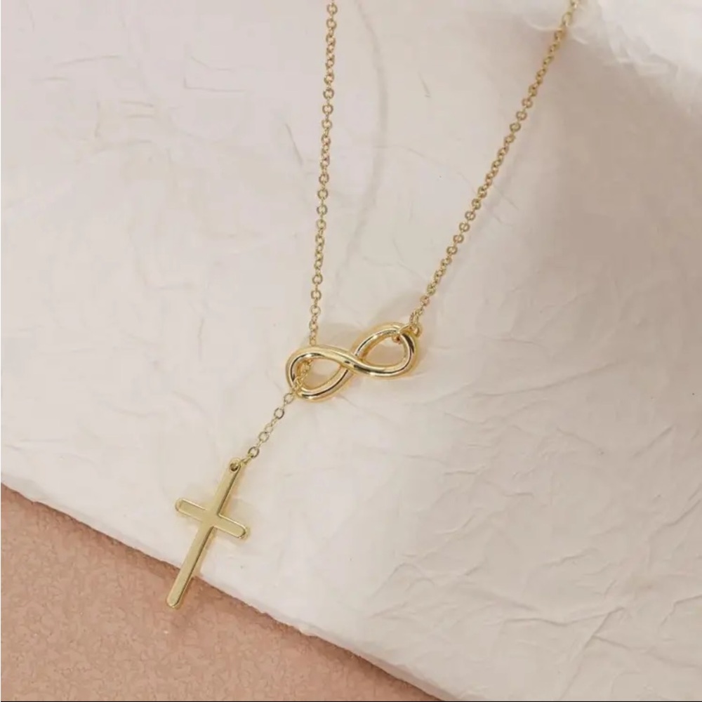 ❤️❤️ NWT Altar’d State Gold Cross Infinity Pendant Necklace - Picture 5 of 5